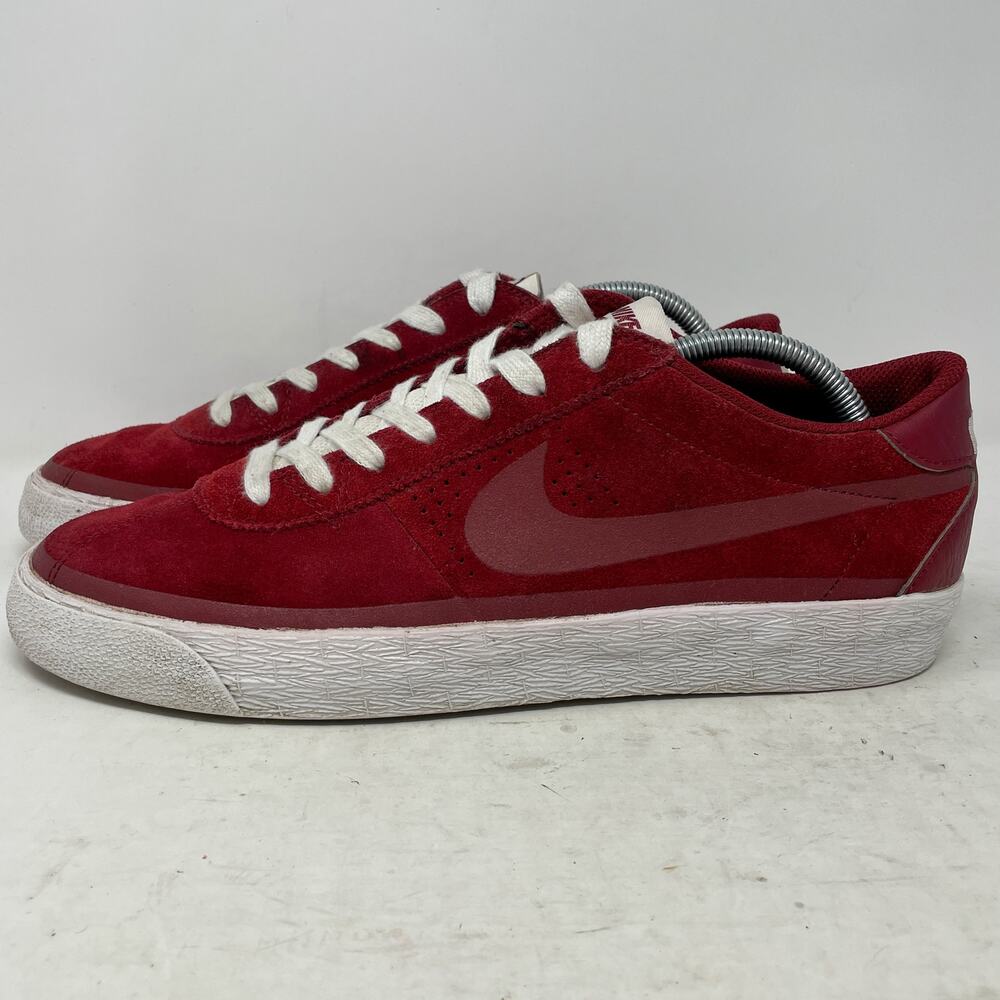 Nike SB Premium Team Dark Red Bruin Suede Mens Size 10.5